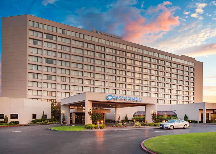 Hotel Wyndham 4*