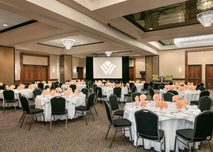 Wyndham Hotel
