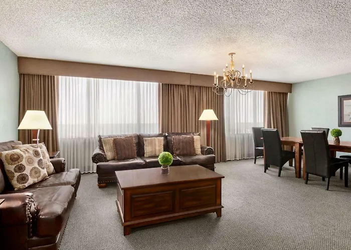 Hotel Wyndham 4*